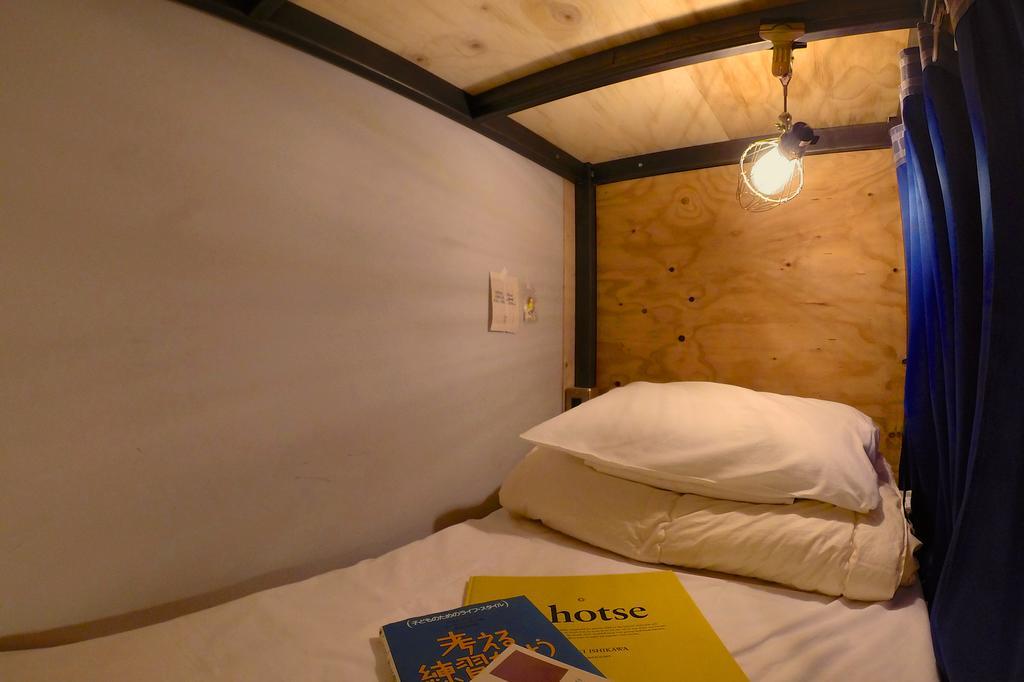 Book And Bed Tokyo Ikebukuro Hostel Room photo